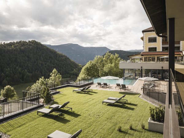 Alpenflora Garden, Wellnesshotel Alpenflora, Kastelruth, Dolomiten, Südtirol