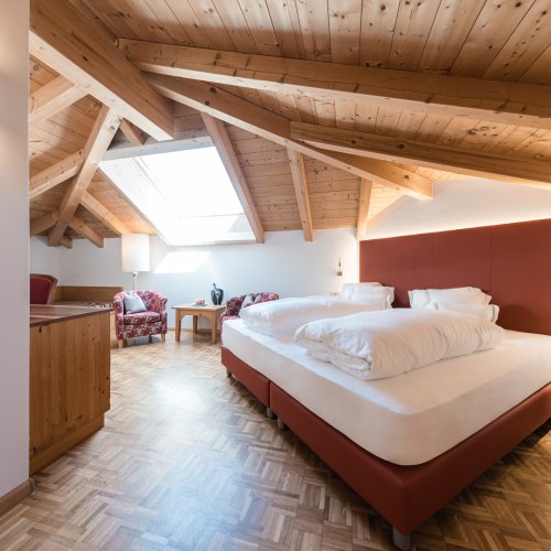 Wellnesshotel Alpenflora, Kastelruth, Seiser Alm, Dolomiten - Impressionen, Zimmer & Suiten