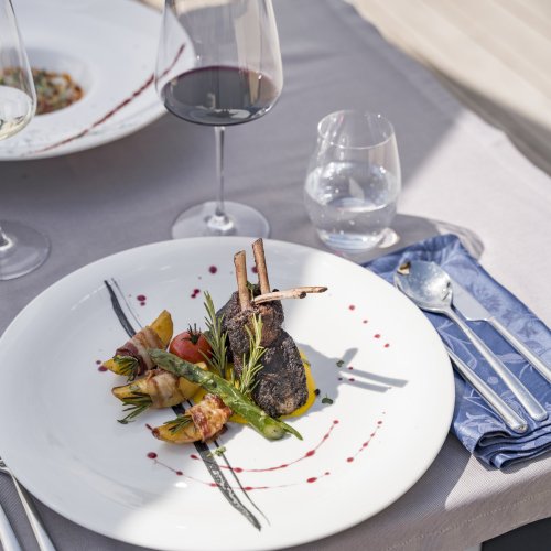 Wellnesshotel Alpenflora, Kastelruth, Seiser Alm, Dolomiten - Kulinarik und Weingenuss